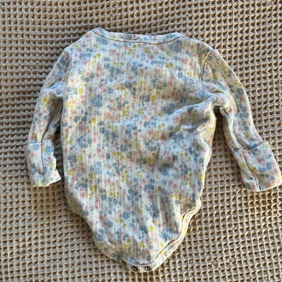 Janie & Jack set 3-6mo kimono top and pants with floral pattern - Picture 3 of 6